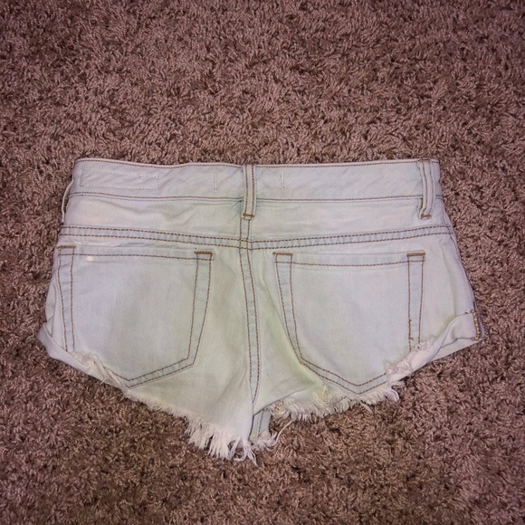 PacSun Jean Shorts - Picture 2 of 3